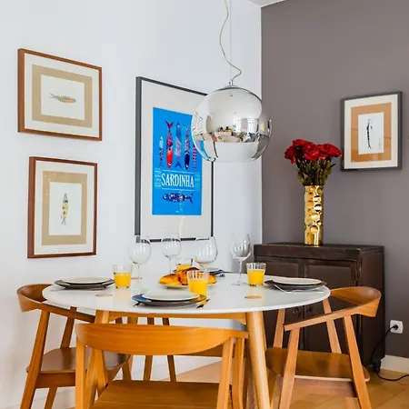 Chiado Mercy Ii With Ac Apartman *