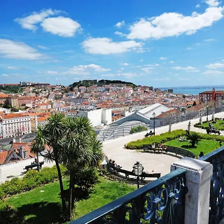 Chiado Mercy Ii With Ac דירה *