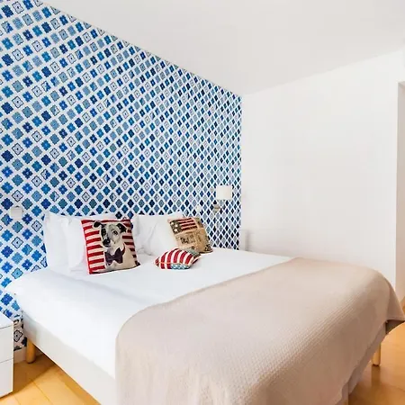 Appartement Mercy Ii, In The Heart Of Chiado Lissabon